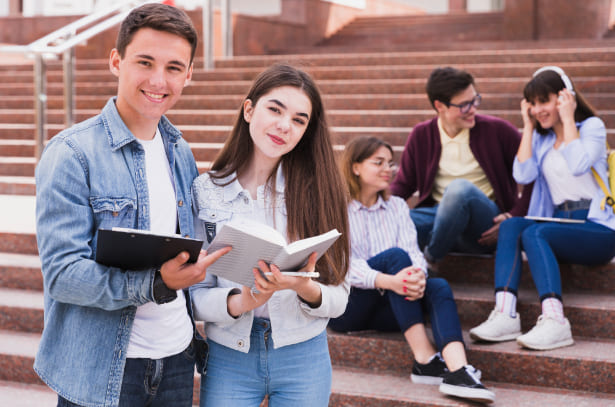estudiantes-apoyo-beneficios-unicatolica