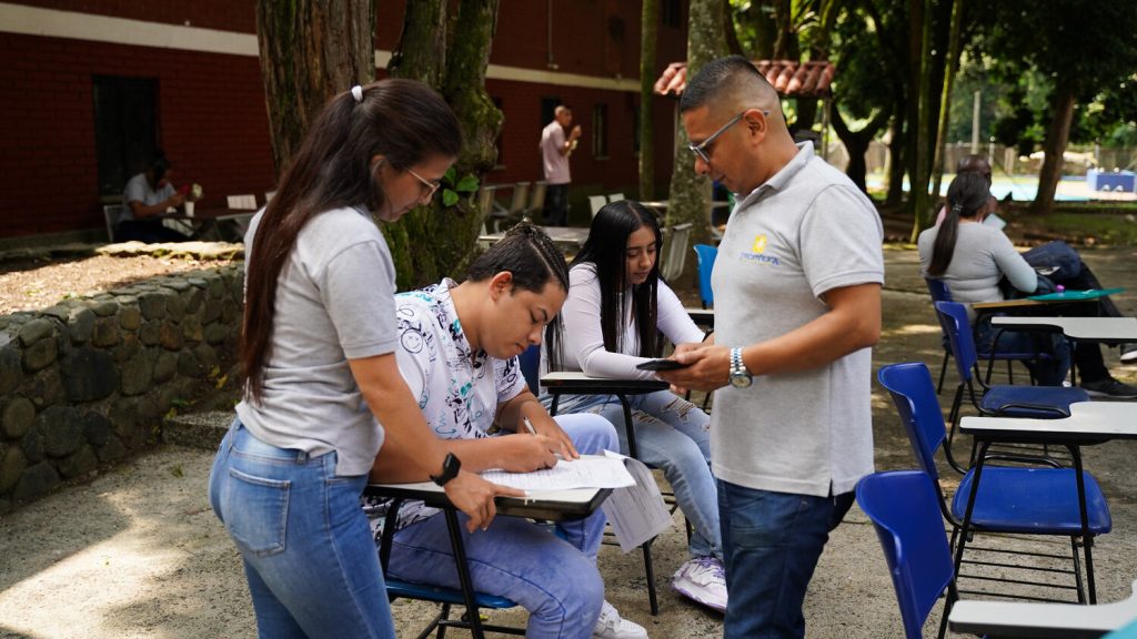 Cómo inscribirte en la universidad sin fallar en el intento: requisitos y paso a paso en Unicatólica
