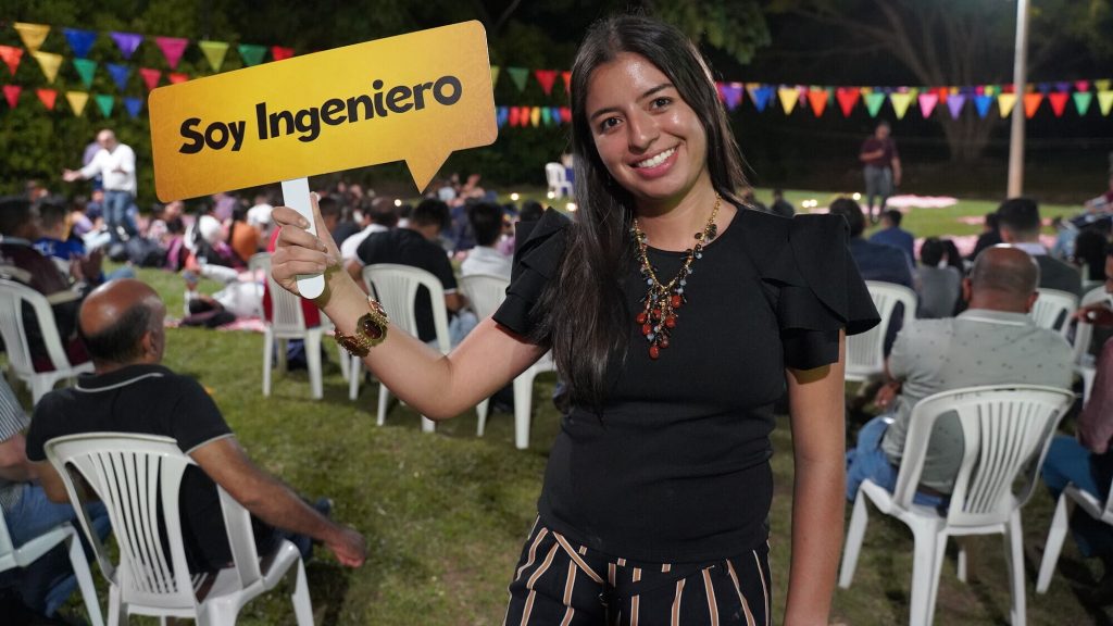 Herramientas y lenguajes de programación esenciales para estudiantes de ingeniería en Unicatólica